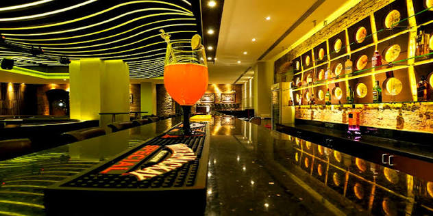 DI Club — living space