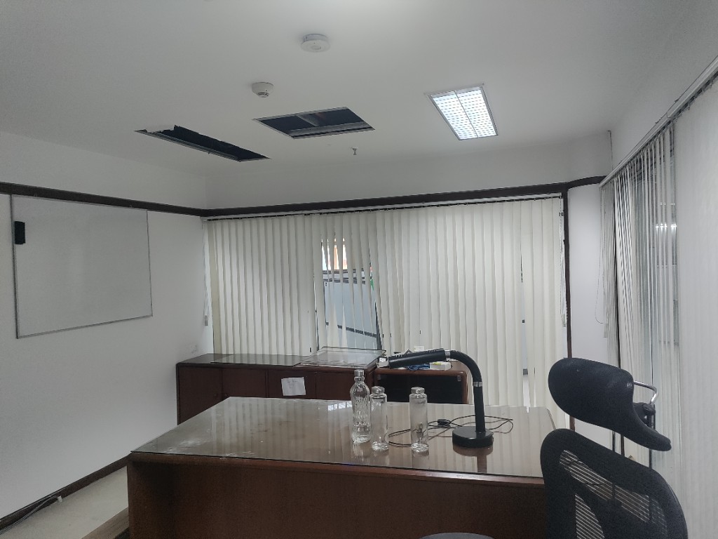 ITC 10th Floor Photoshoot Room — living space
