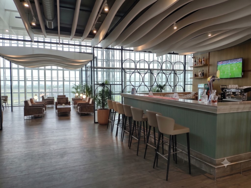TFS International Lounge — interior